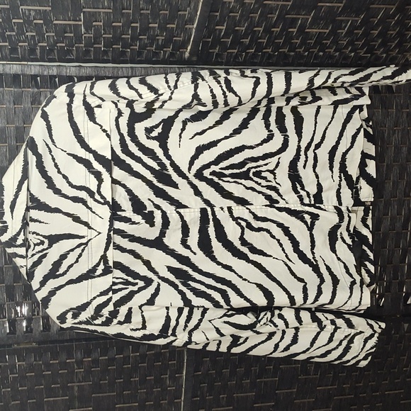 Jacket - Picture 3 of 3